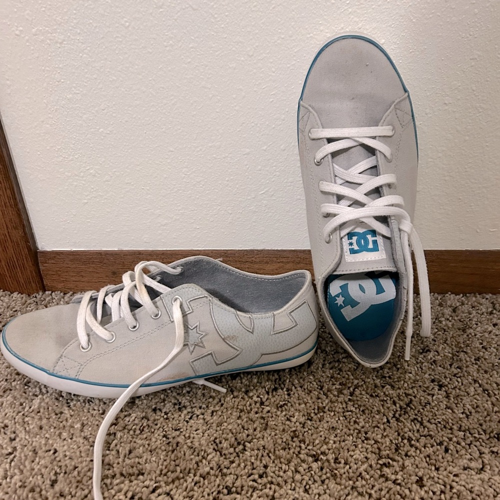 DC women’s shoes